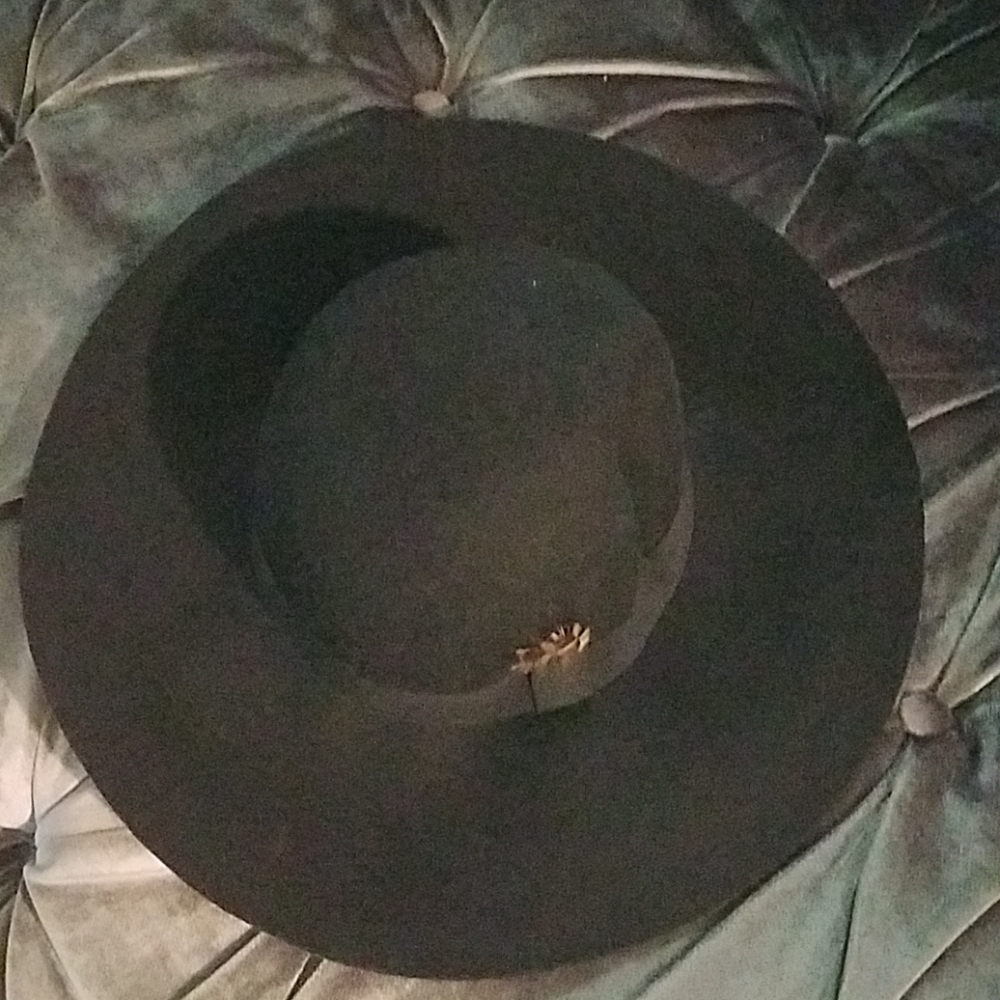 Black wool hat